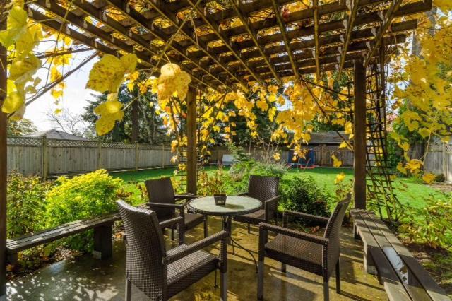 Imperial House Bed & Breakfast Burnaby Exterior foto