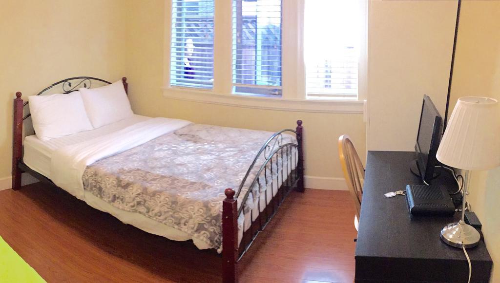 Imperial House Bed & Breakfast Burnaby Cameră foto